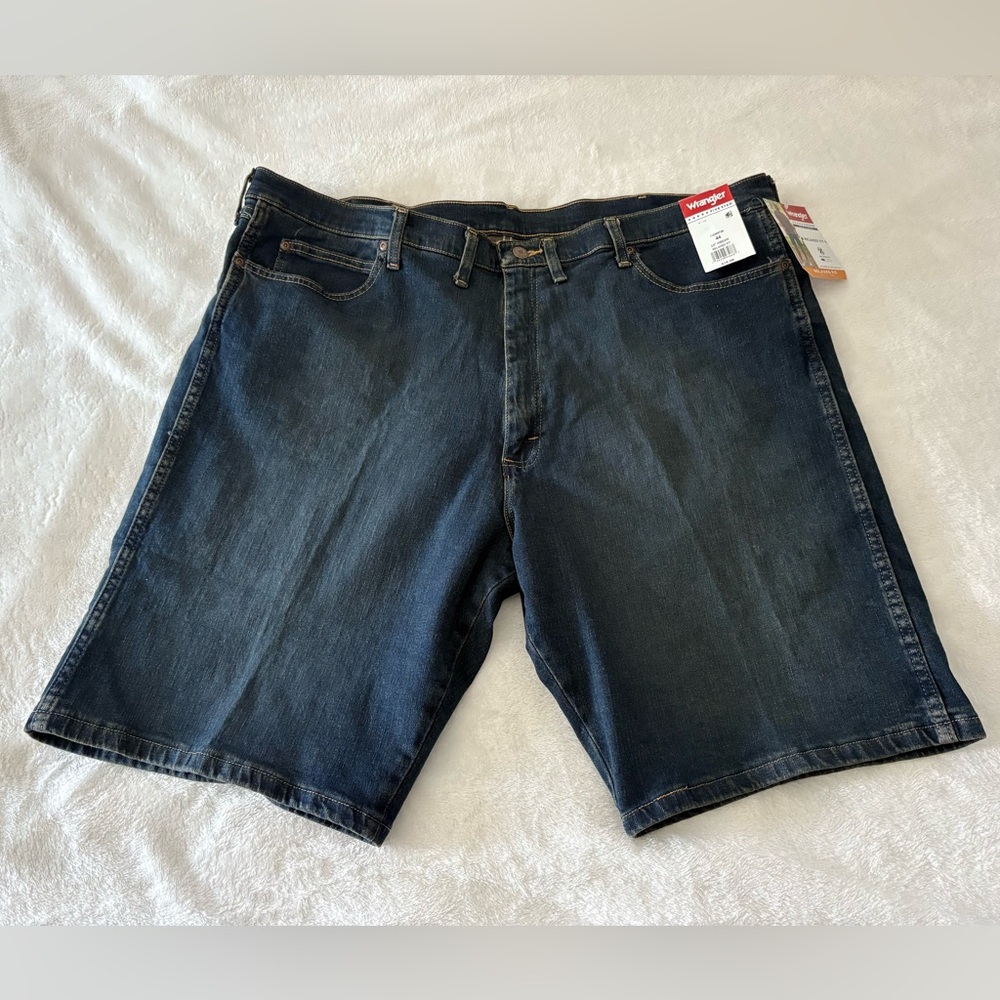 Wrangler Men’s Size 44 Relaxed Fit Jean Shorts New @